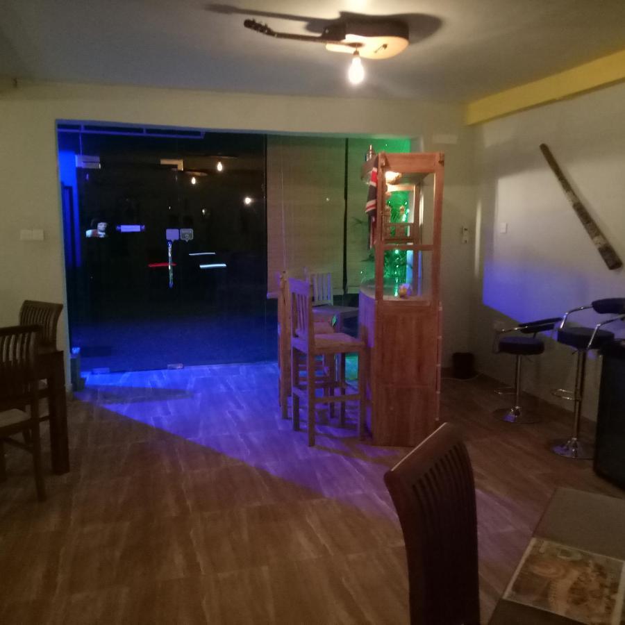 This Is It Airport Hotel And Restaurant نيجومبو المظهر الخارجي الصورة