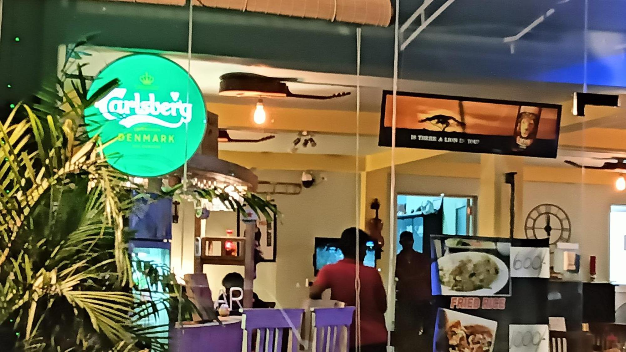 This Is It Airport Hotel And Restaurant نيجومبو المظهر الخارجي الصورة